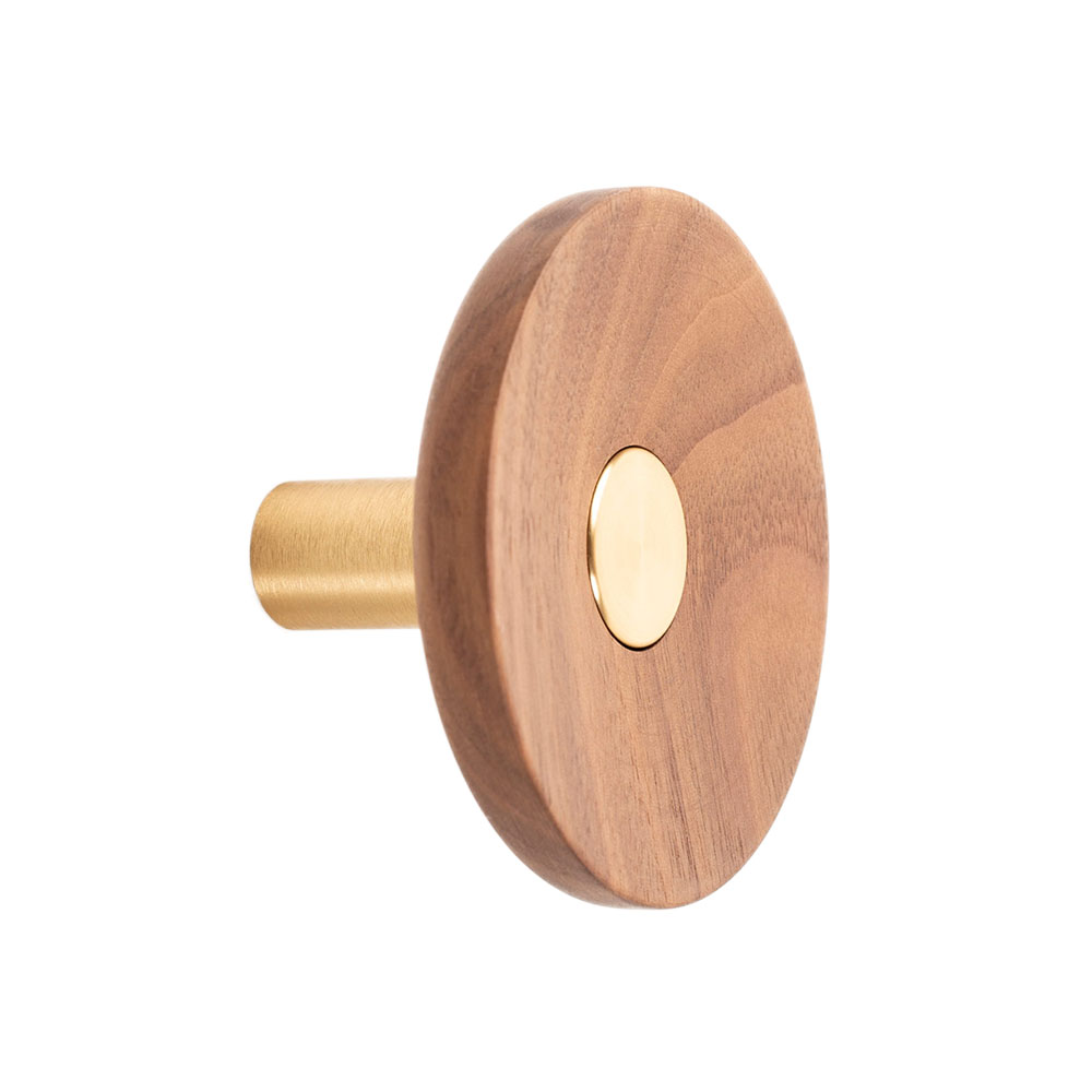 Knagg Zoot - 90mm - Valnøtt/Messing i gruppen Knagger / Farge/Materiale / Tre hos Beslag Online (10008-BO)