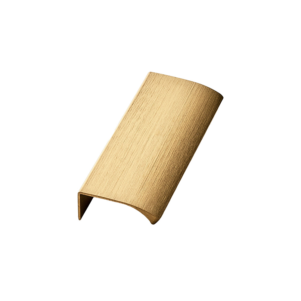 Profilhåndtak Edge Straight - 100mm - Børstet Messing i gruppen Håndtak / Farge/Materiale / Messing hos Beslag Online (304197-11)