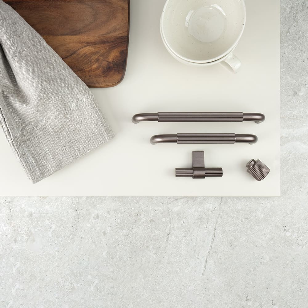 Knott T Helix Stripe - Mørk Bronse