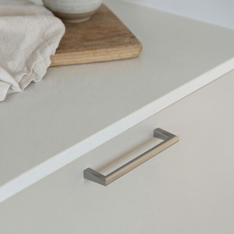 Håndtak Agnes - 128mm - Rustfritt Look