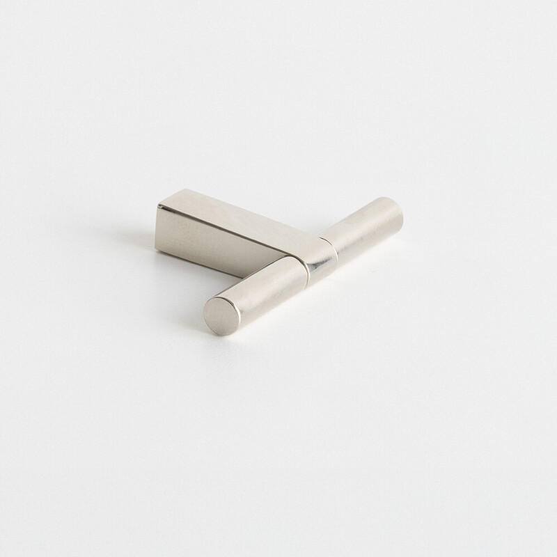 Knott T Petit - Forniklet