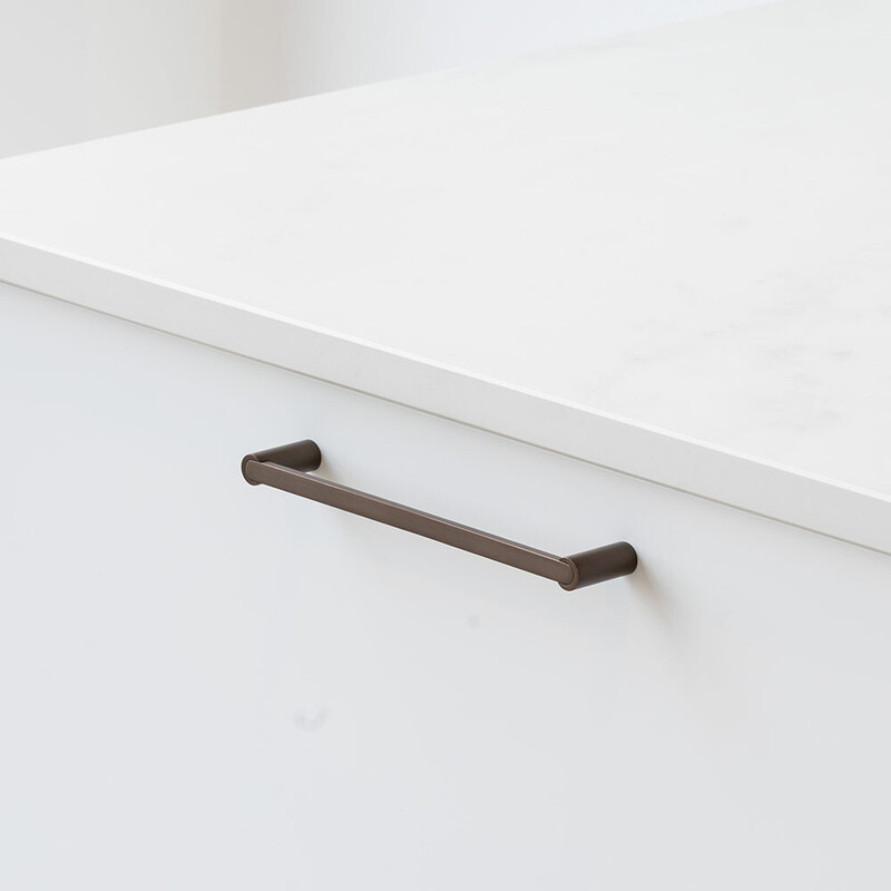 Håndtak Flow - Brunet Messing