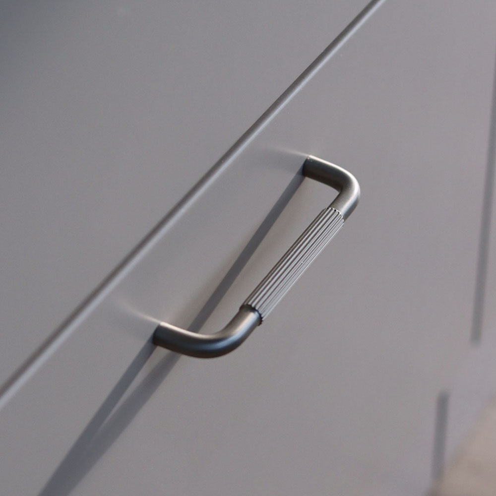 Håndtak Helix Stripe - Rustfritt Stål Finish