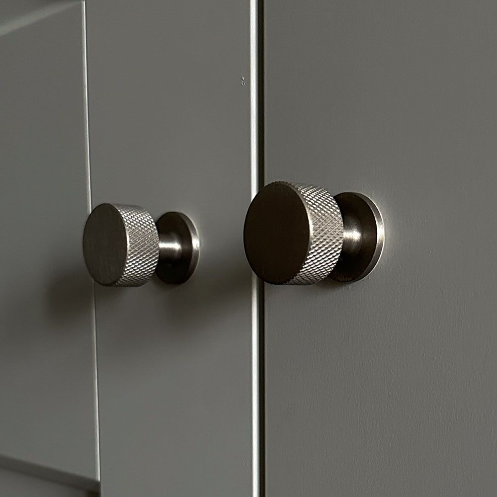 Knott Crest - Rustfritt Stål Finish
