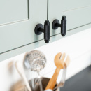 Knott  T Riff - Matt Sort