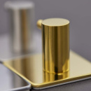 Håndklekrok Base 220 1-Knagg - Polert Messing