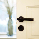 Dørhåndtak Helix 200 Stripe - Skandinavisk Standard - Sort
