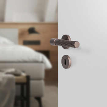 Dørhåndtak Helix 200 Stripe - Mørk Bronse