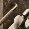 Håndtak Helix Stripe - Rustfritt Stål Finish